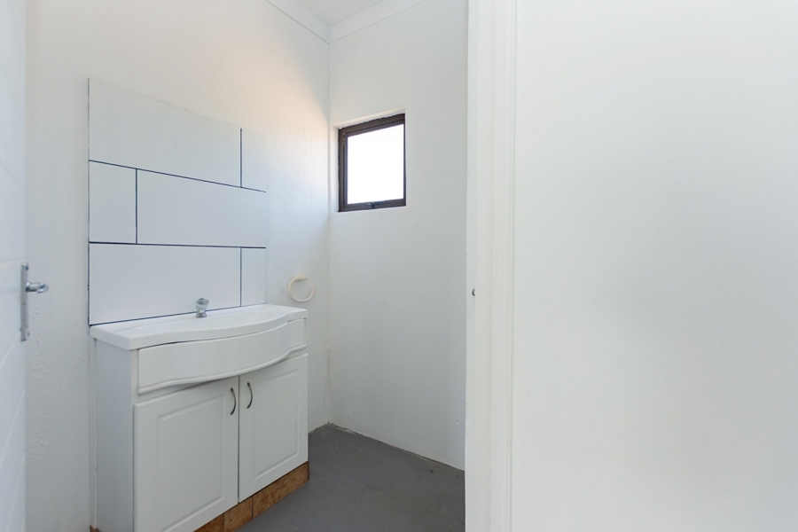 9 Bedroom Property for Sale in Long Acres Country Estate Western Cape